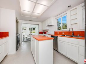 313 N Norton Avenue, Los Angeles CA 90004