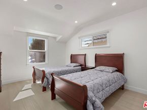 12849 Tiara Street, Valley Village CA 91607
