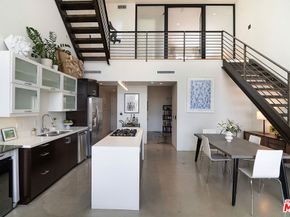 803 Wilcox Avenue 11, Los Angeles CA 90038
