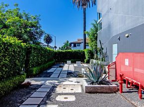803 Wilcox Avenue 11, Los Angeles CA 90038