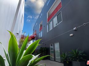 803 Wilcox Avenue 11, Los Angeles CA 90038
