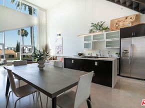 803 Wilcox Avenue 11, Los Angeles CA 90038