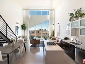 803 Wilcox Avenue 11, Los Angeles CA 90038