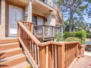 4368 W 8th Street 17, Los Angeles CA 90005