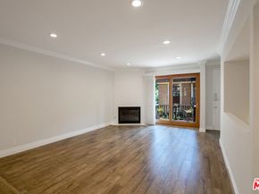4368 W 8th Street 17, Los Angeles CA 90005
