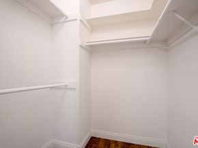 4368 W 8th Street 17, Los Angeles CA 90005