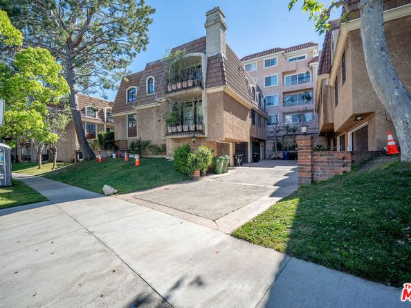 4368 W 8th Street 17, Los Angeles CA 90005