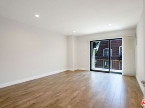 4368 W 8th Street 17, Los Angeles CA 90005