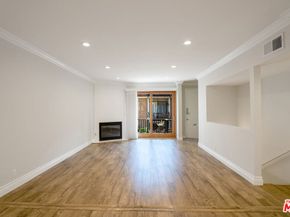 4368 W 8th Street 17, Los Angeles CA 90005