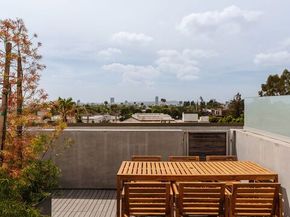 1040 N Spaulding Avenue 4, West Hollywood CA 90046