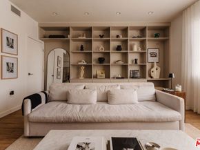 1040 N Spaulding Avenue 4, West Hollywood CA 90046