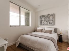 1040 N Spaulding Avenue 4, West Hollywood CA 90046