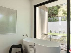 5208 Sanchez Drive, Los Angeles CA 90008