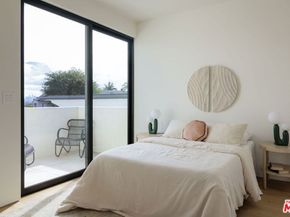 5208 Sanchez Drive, Los Angeles CA 90008