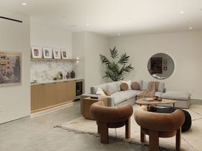 5208 Sanchez Drive, Los Angeles CA 90008