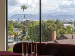 5208 Sanchez Drive, Los Angeles CA 90008