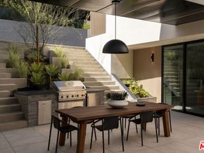 5208 Sanchez Drive, Los Angeles CA 90008