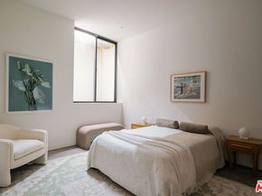 5208 Sanchez Drive, Los Angeles CA 90008