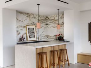 5208 Sanchez Drive, Los Angeles CA 90008