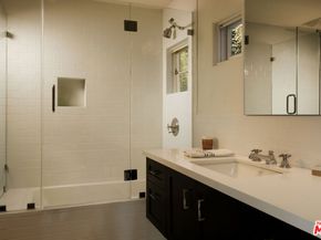 563 S Burlingame Avenue, Los Angeles CA 90049