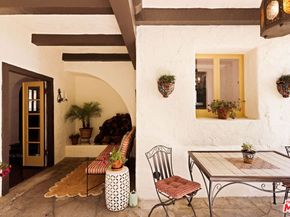 429 Ross Street, Glendale CA 91207