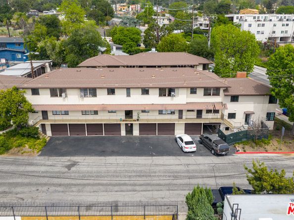 2629 Lake Avenue, Altadena CA 91001