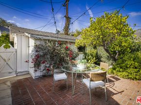 16 Oak Knoll Gardens Drive, Pasadena CA 91106