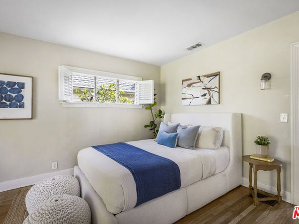 16 Oak Knoll Gardens Drive, Pasadena CA 91106