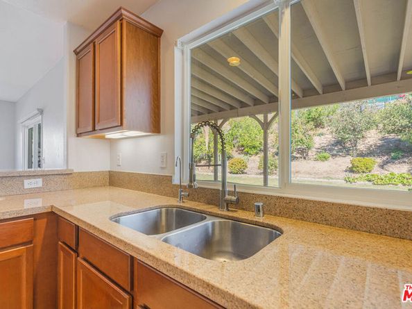 11735 Terra Vista Way, Sylmar CA 91342