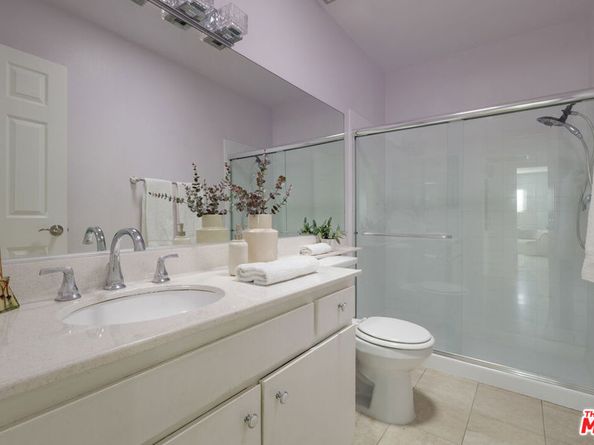 4829 Whitsett Avenue 301, Valley Village CA 91607