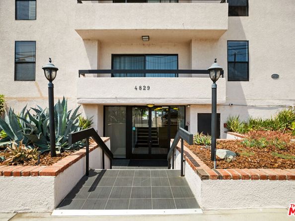 4829 Whitsett Avenue 301, Valley Village CA 91607