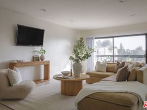 4829 Whitsett Avenue 301, Valley Village CA 91607