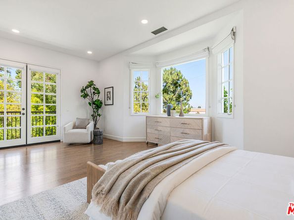 11797 CHAPARAL Street, Los Angeles CA 90049