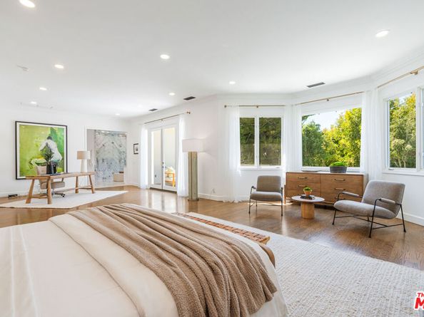 11797 CHAPARAL Street, Los Angeles CA 90049