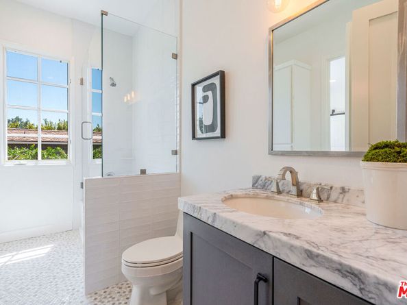 11797 CHAPARAL Street, Los Angeles CA 90049