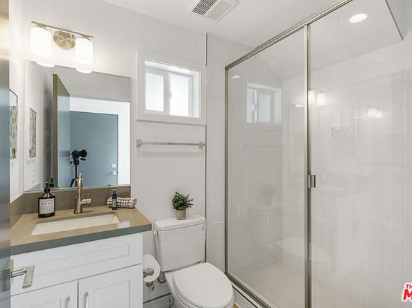 14667 W Sara Lane, Panorama City CA 91402