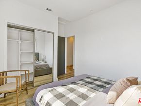 14667 W Sara Lane, Panorama City CA 91402