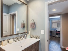 15161 Magnolia Boulevard F, Sherman Oaks CA 91403