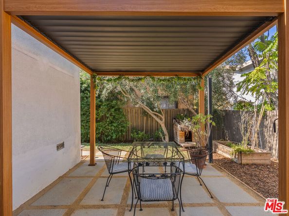 4707 Toland Way, Los Angeles CA 90042