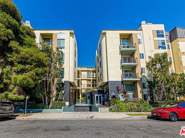 600 S Ridgeley Drive PH1, Los Angeles CA 90036