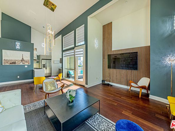 600 S Ridgeley Drive PH1, Los Angeles CA 90036