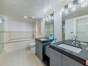 600 S Ridgeley Drive PH1, Los Angeles CA 90036