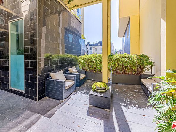 600 S Ridgeley Drive PH1, Los Angeles CA 90036