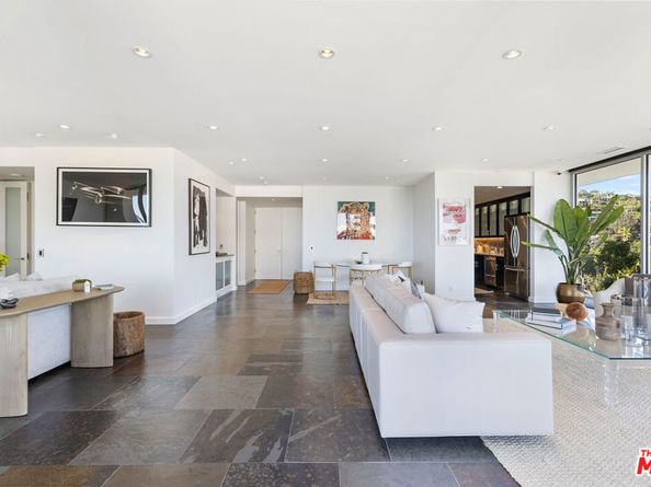 9255 Doheny Road 1006, West Hollywood CA 90069