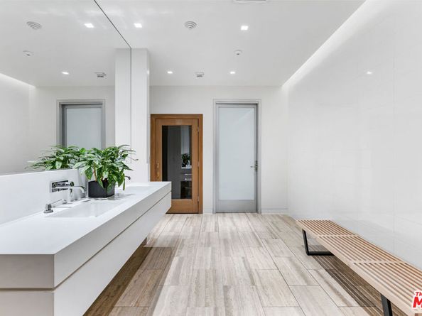 9255 Doheny Road 1006, West Hollywood CA 90069