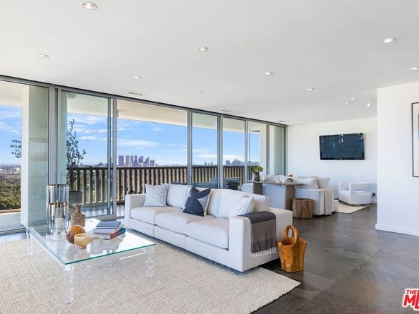 9255 Doheny Road 1006, West Hollywood CA 90069