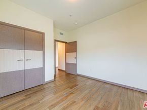 903 S New Hampshire Avenue 303, Los Angeles CA 90006