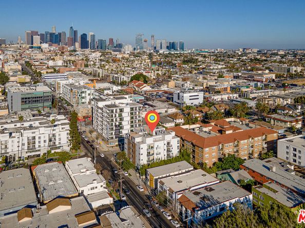 903 S New Hampshire Avenue 303, Los Angeles CA 90006