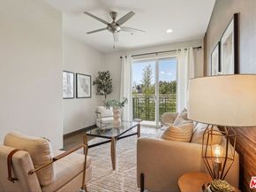 903 S New Hampshire Avenue 303, Los Angeles CA 90006