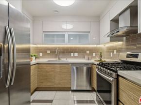 903 S New Hampshire Avenue 303, Los Angeles CA 90006